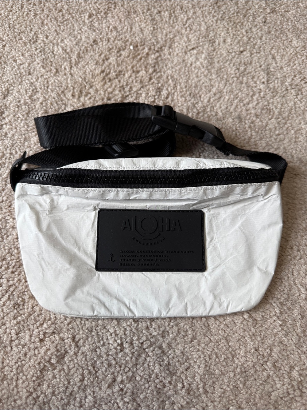 ALOHA Collection White & Black Men’s Waist Bag